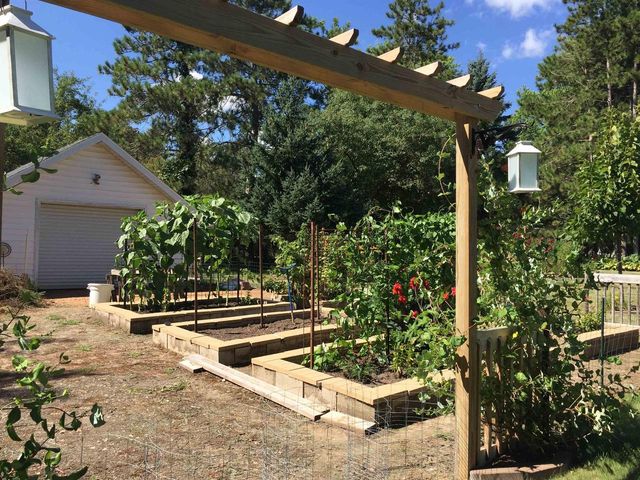 414 Woodview Drive, Sun Prairie, WI 53590