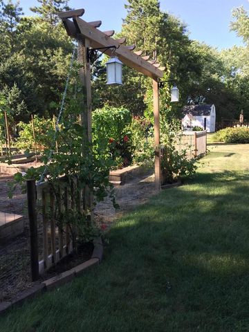 414 Woodview Drive, Sun Prairie, WI 53590