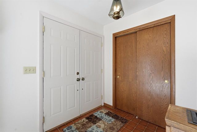 414 Woodview Drive, Sun Prairie, WI 53590