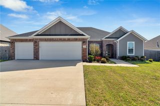 1234 Cassia Street, Tontitown, AR 72762
