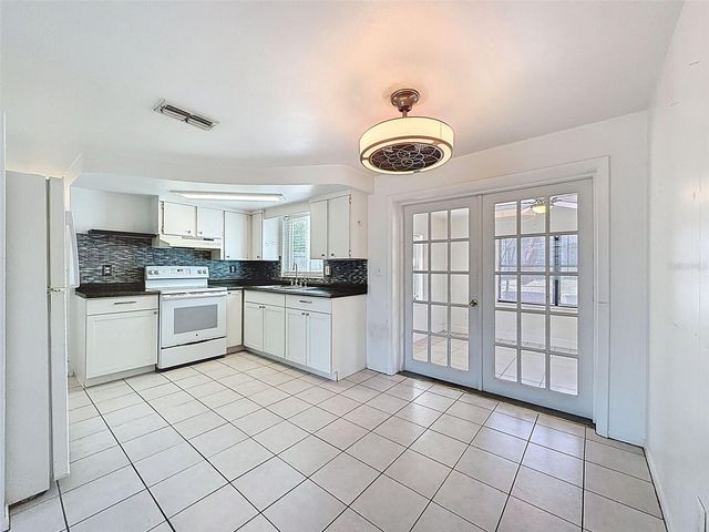 4130 CRESTFIELD AVENUE, Holiday, FL 34691