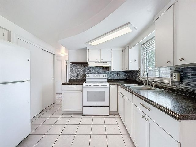 4130 CRESTFIELD AVENUE, Holiday, FL 34691