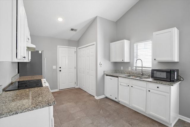 109 Dovetail Circle, Summerville, SC 29483