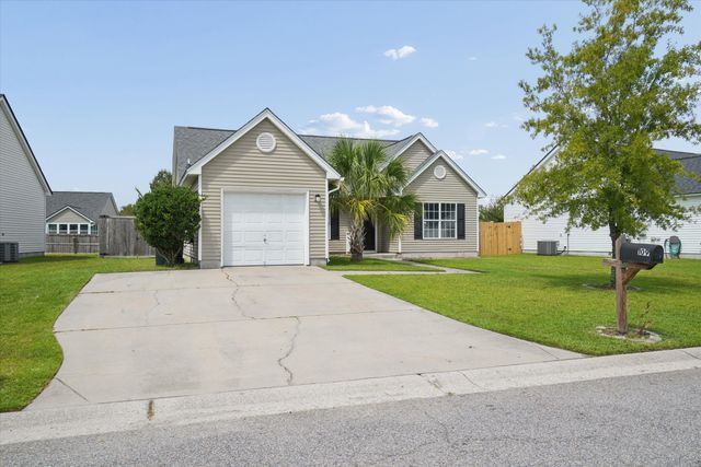 109 Dovetail Circle, Summerville, SC 29483