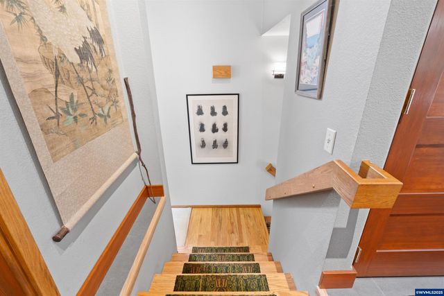 6090 NW Rosewood Dr, Corvallis, OR 97330