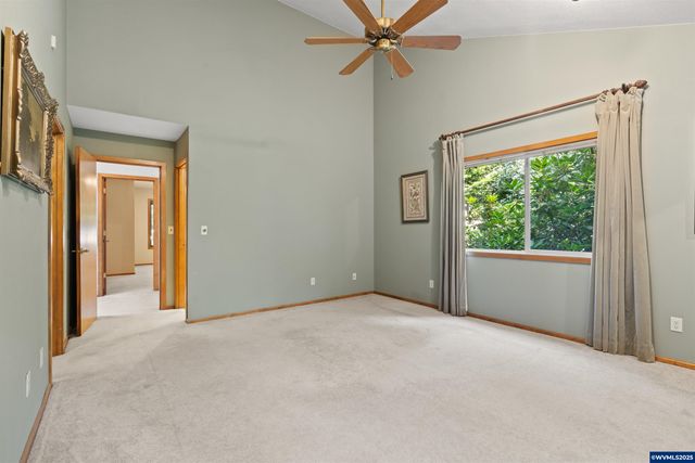 6090 NW Rosewood Dr, Corvallis, OR 97330