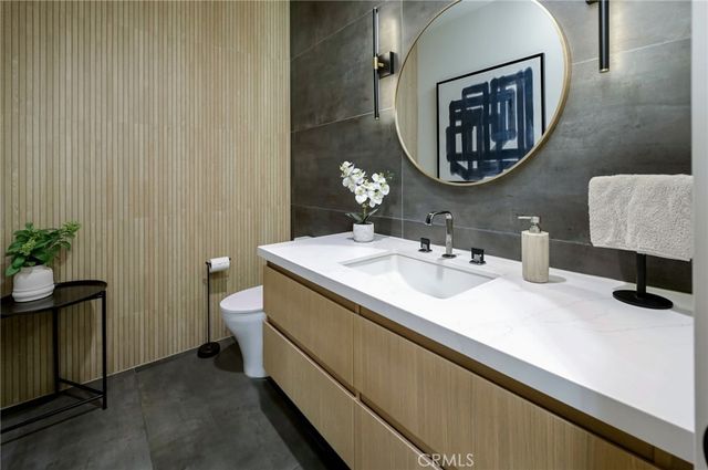 7663 E Corto, Anaheim Hills, CA 92808