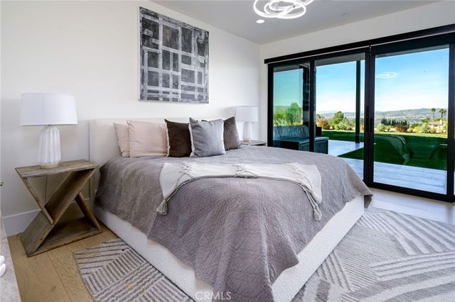 7663 E Corto, Anaheim Hills, CA 92808