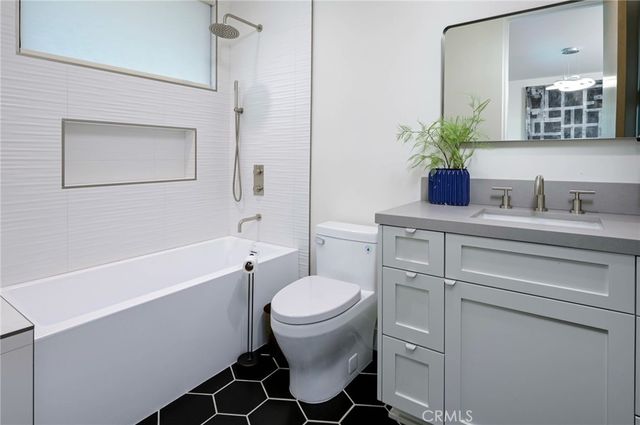 7663 E Corto, Anaheim Hills, CA 92808