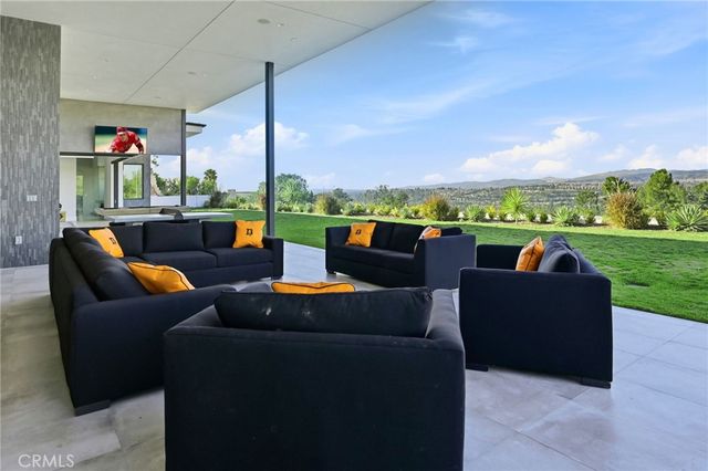 7663 E Corto, Anaheim Hills, CA 92808