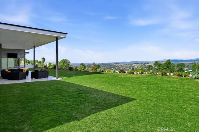 7663 E Corto, Anaheim Hills, CA 92808