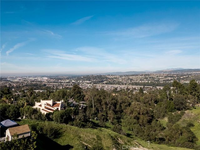7663 E Corto, Anaheim Hills, CA 92808