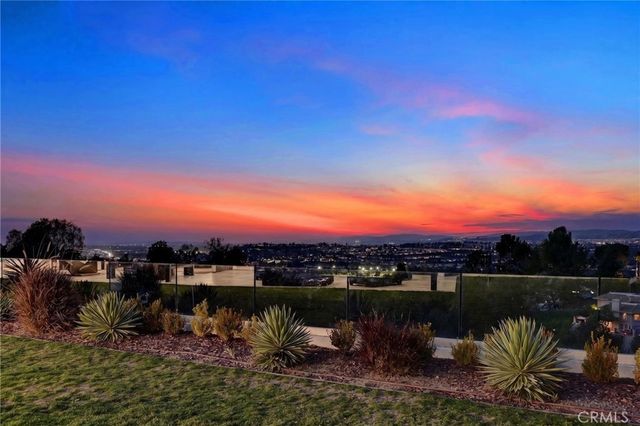 7663 E Corto, Anaheim Hills, CA 92808