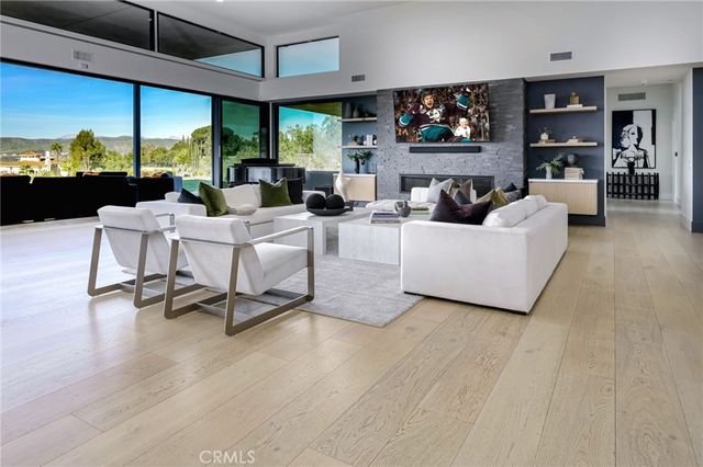 7663 E Corto, Anaheim Hills, CA 92808