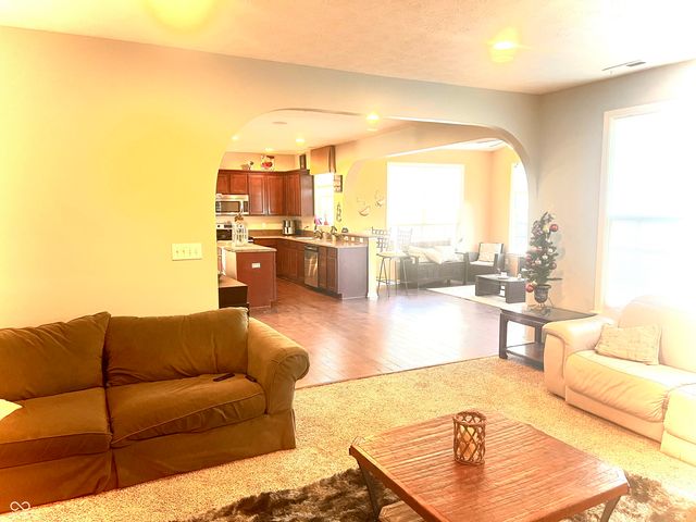 6928 W Winding Bend, Mccordsville, IN 46055