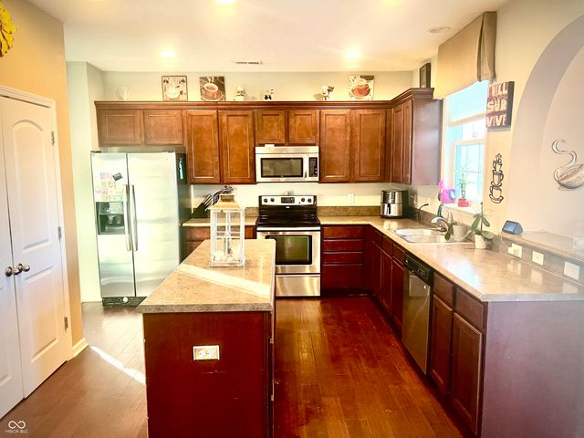 6928 W Winding Bend, Mccordsville, IN 46055