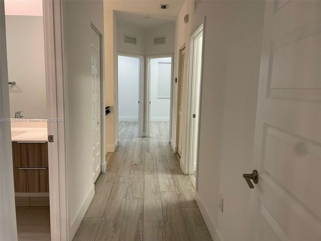 10440 NW 78th Ter 10440, Doral, FL 33178