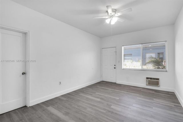 835 83rd St, Miami Beach, FL 33141