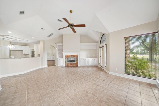 38 Kelliwood Courts Circle, Katy, TX 77450