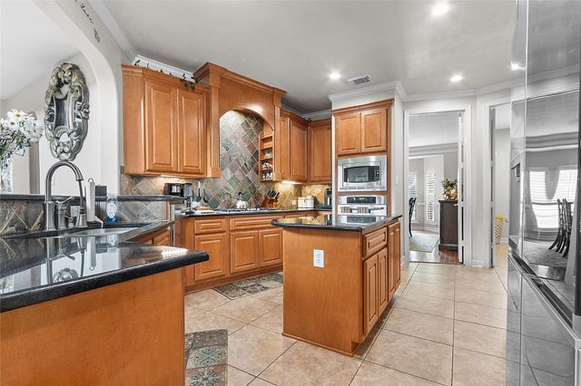 8623 Steele Creek Lane, Missouri City, TX 77459