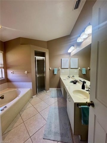13648 Admiral CT, Fort Myers, FL 33912
