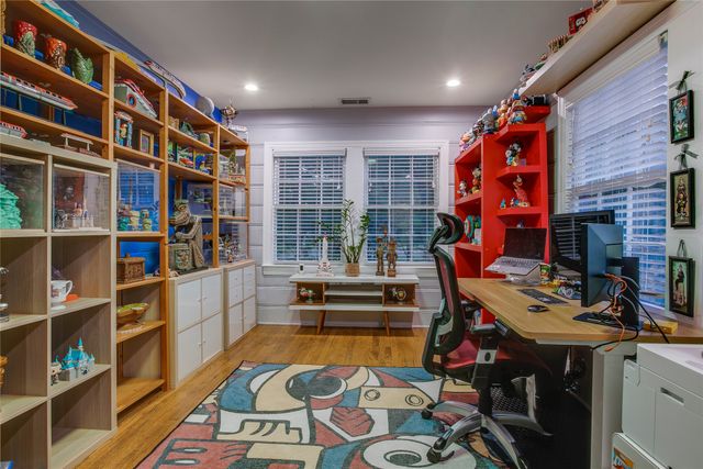 2831 Duval Drive, Dallas, TX 75211