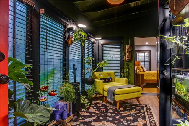2831 Duval Drive, Dallas, TX 75211