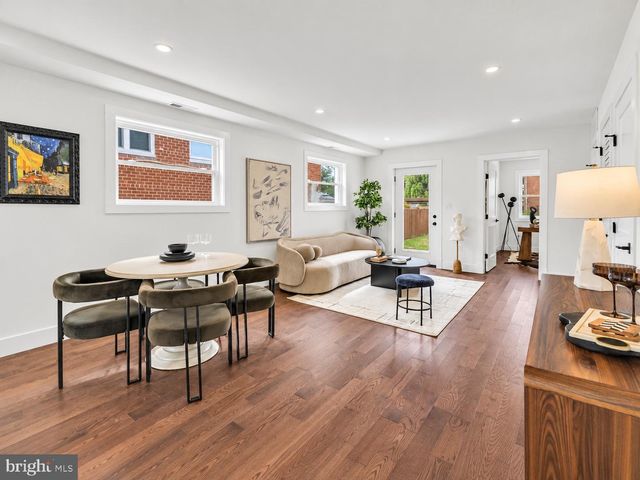 5274 CHILLUM PL NE, Washington, DC 20011