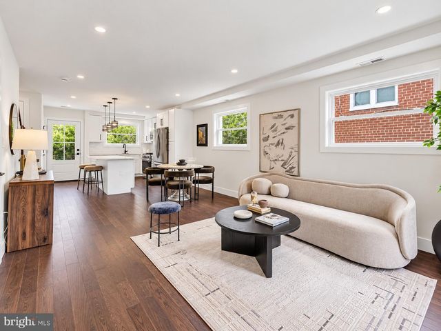 5274 CHILLUM PL NE, Washington, DC 20011