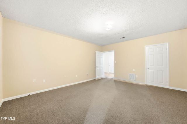 1812 Boones Creek Road, Jonesborough, TN 37659