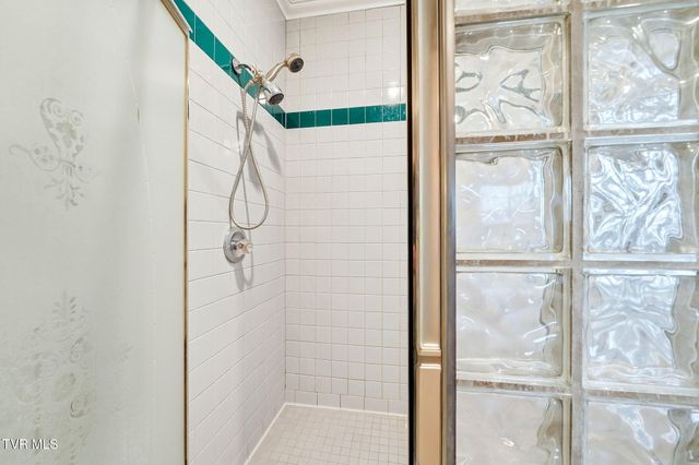 1812 Boones Creek Road, Jonesborough, TN 37659