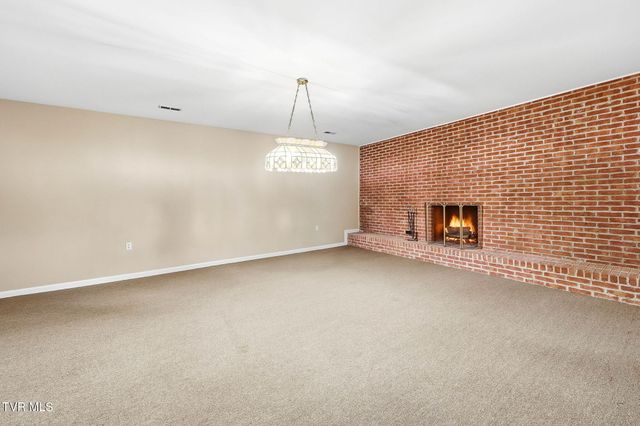 1812 Boones Creek Road, Jonesborough, TN 37659