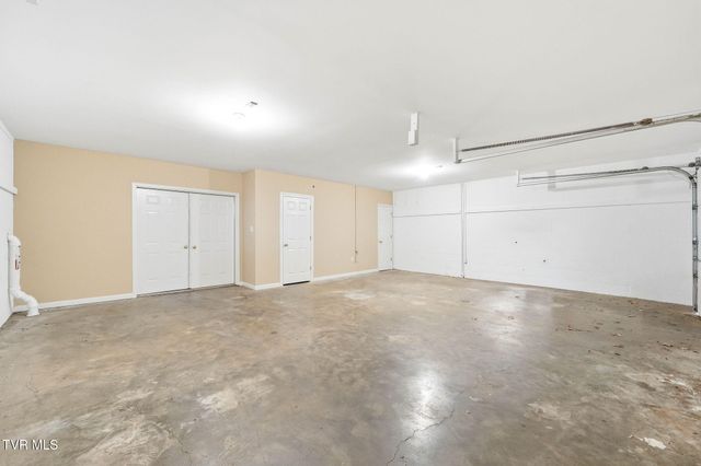 1812 Boones Creek Road, Jonesborough, TN 37659