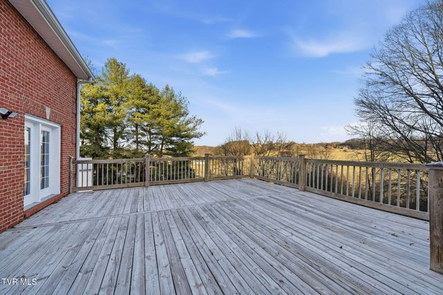 1812 Boones Creek Road, Jonesborough, TN 37659