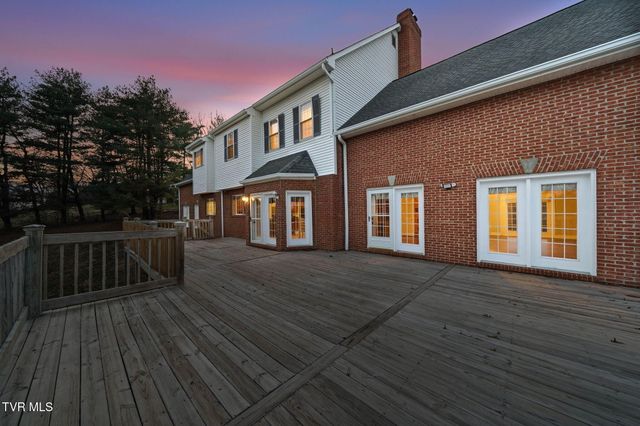 1812 Boones Creek Road, Jonesborough, TN 37659