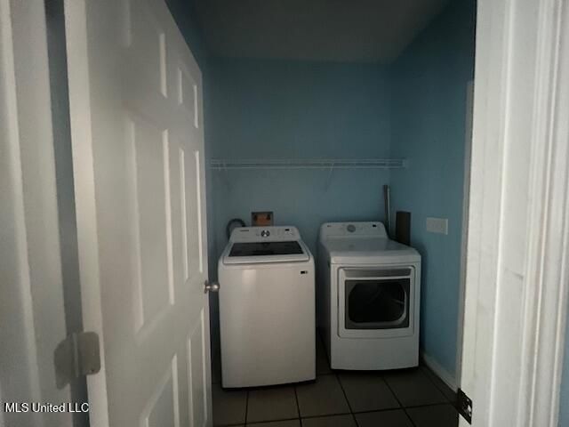 6102 Lepoma Avenue, Biloxi, MS 39532