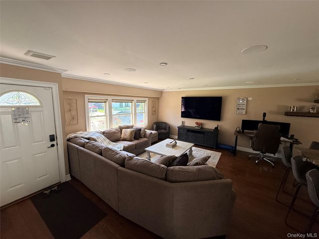 35 Ranch Drive, Shirley, NY 11967