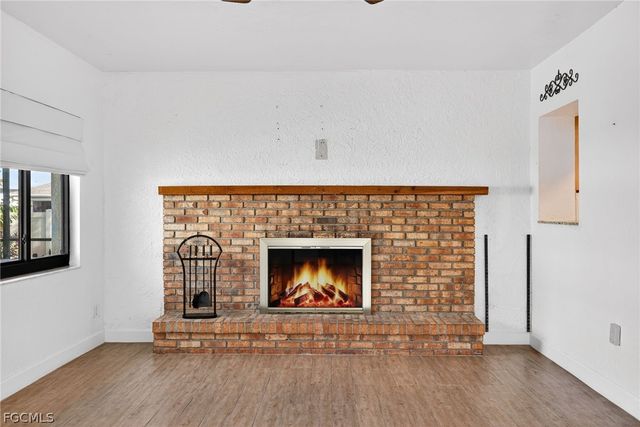 1802 SE 11th PL, Cape Coral, FL 33990