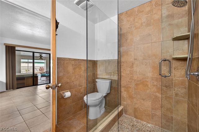 1802 SE 11th PL, Cape Coral, FL 33990