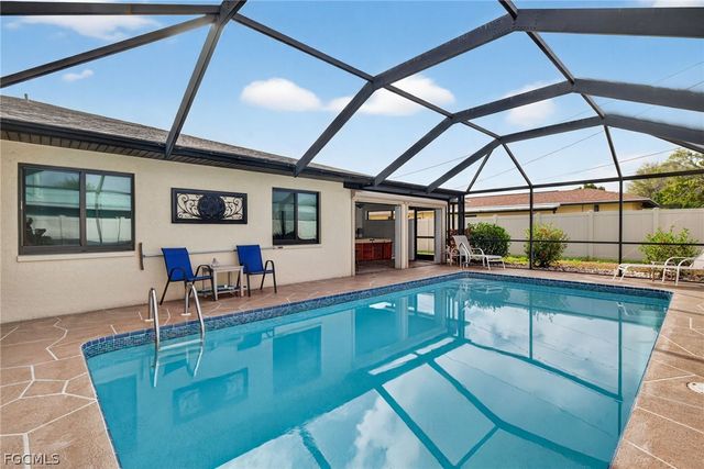 1802 SE 11th PL, Cape Coral, FL 33990