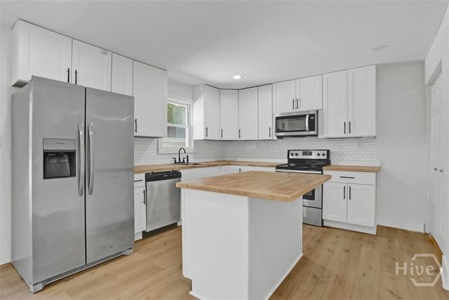 636 W 48th Street, Savannah, GA 31405