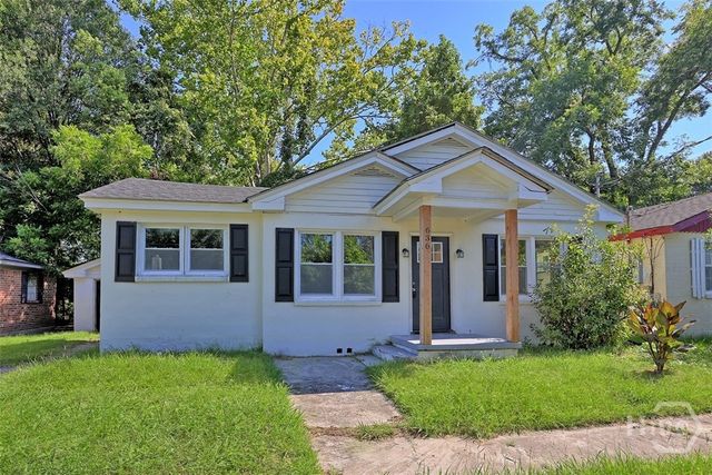 636 W 48th Street, Savannah, GA 31405