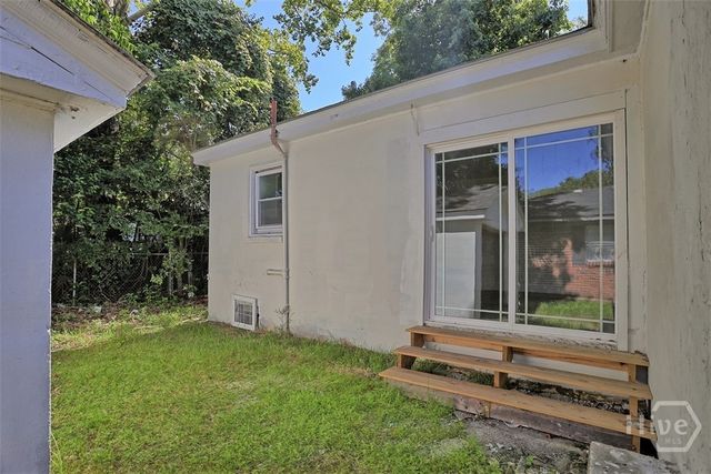 636 W 48th Street, Savannah, GA 31405