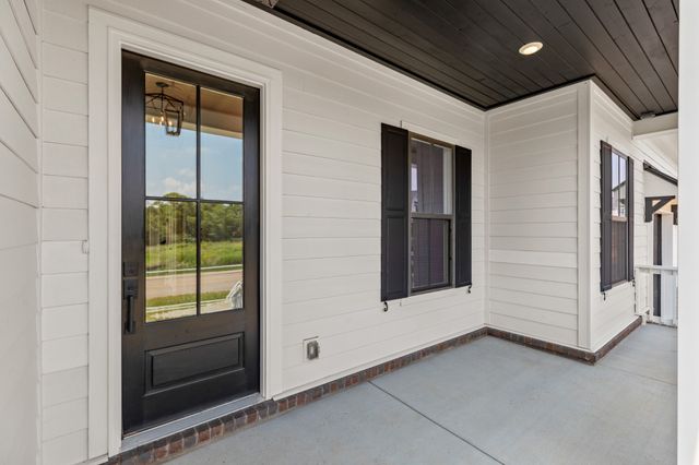 5001 Fairhaven Cir, Thompsons Station, TN 37179