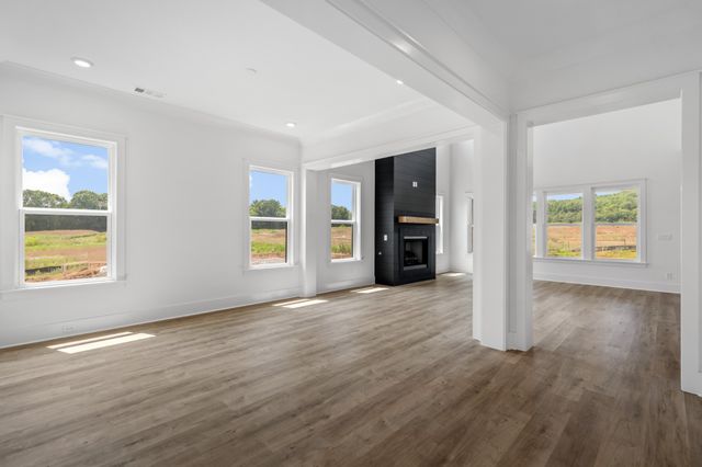 5001 Fairhaven Cir, Thompsons Station, TN 37179