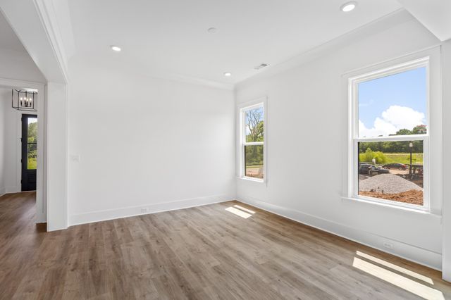 5001 Fairhaven Cir, Thompsons Station, TN 37179