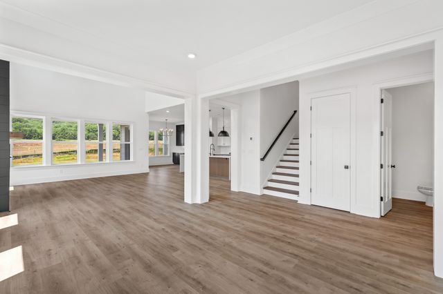 5001 Fairhaven Cir, Thompsons Station, TN 37179