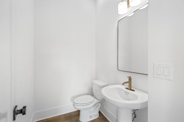 5001 Fairhaven Cir, Thompsons Station, TN 37179