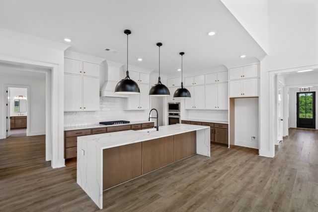 5001 Fairhaven Cir, Thompsons Station, TN 37179