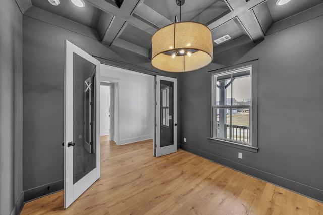 5001 Fairhaven Cir, Thompsons Station, TN 37179